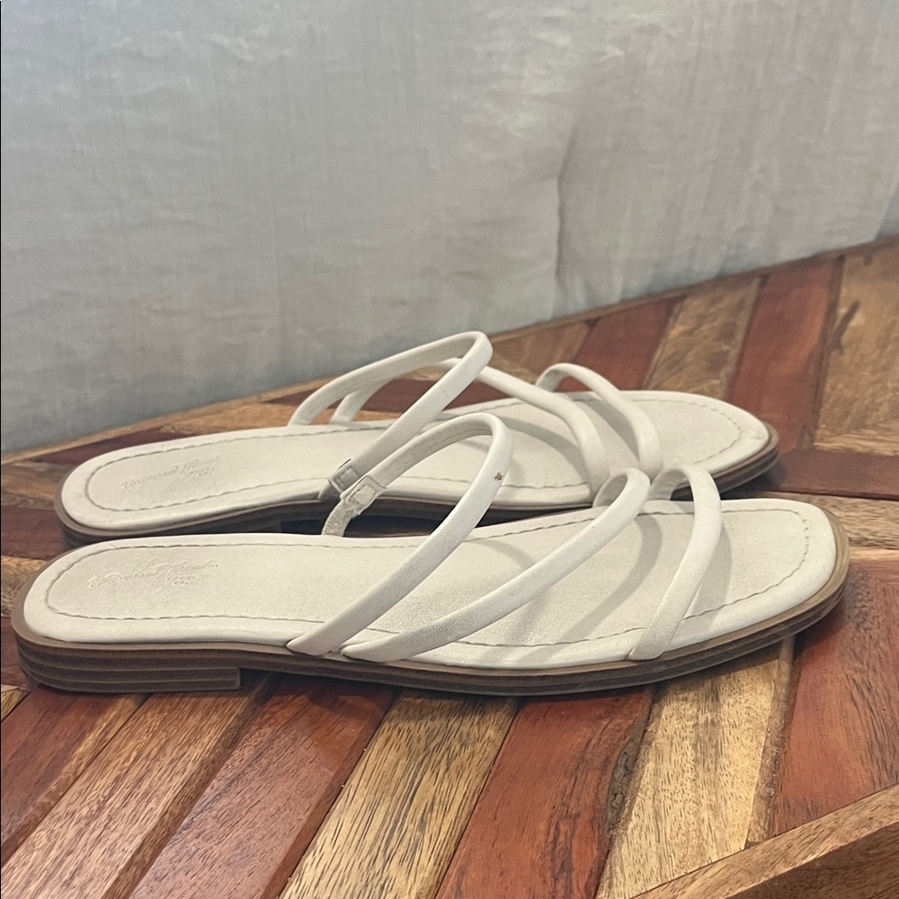 Universal Thread Cream Strappy Sandals